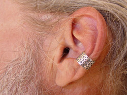 Earcuffs